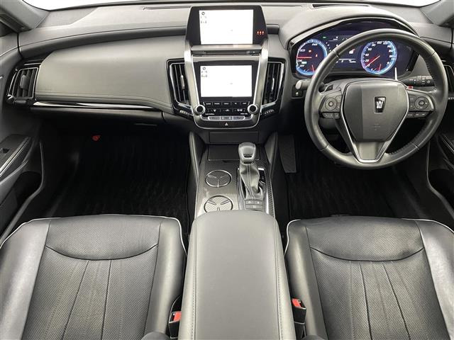 クラウンハイブリッド 2.5 RS アドバンス