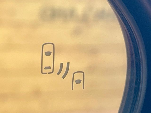 �y�u���C���h�X�|�b�g���j�^�[�z���s���A�h�A�~���[�̎��p�ɂȂ�₷���ӏ��Ɍ㑱�Ԃ��ڋ߂���ƃT�C�h�~���[�̃����Y�Ɍx����\��!�h���C�o�[�ɒ��ӊ��N�����Ă���܂��B