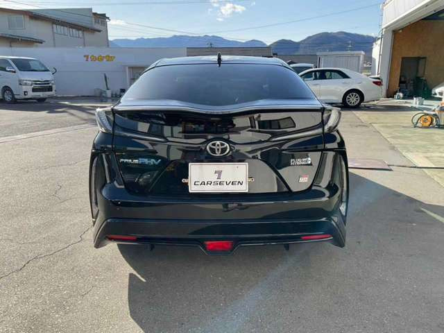 プリウスPHV1.8 S GR スポーツ