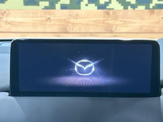 �y10.25�C���`�}�c�_�R�l�N�g�z�ԓ��̕��͋C�Ƀ}�b�`������^�f�B�X�v���C�B�X�}�z�ڑ��ł̃i�r�g�p��Bluetooth�Đ����A�l�X�ȋ@�\���y���߂܂��B�����I�ȃ_�C�������삪�\�ŁA�g��������ǍD�ł��B