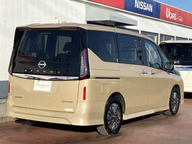 セレナ1.4 e-POWER ルキシオン