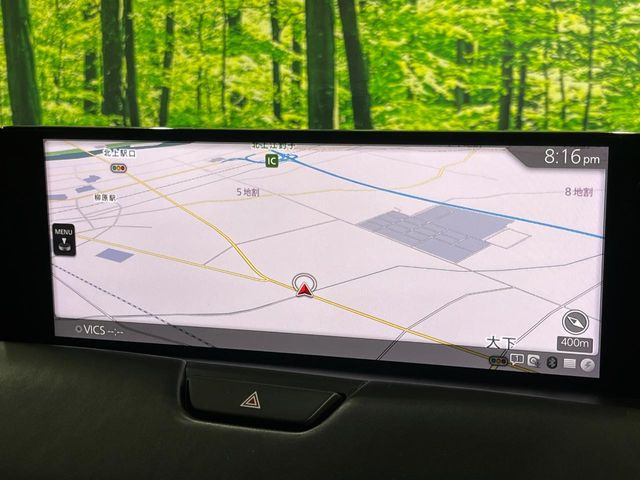 �y12.3�C���`�}�c�_�R�l�N�g�z�ԓ��̕��͋C�Ƀ}�b�`������^�f�B�X�v���C�B�X�}�z�ڑ��ł̃i�r�g�p��Bluetooth�Đ����A�l�X�ȋ@�\���y���߂܂��B�����I�ȃ_�C�������삪�\�ŁA�g��������ǍD�ł��B