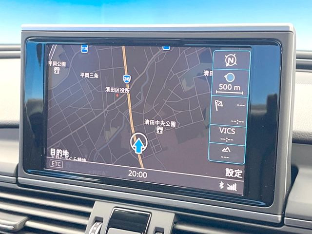 �������i�r:��̊��̂���i�r�́A����������ԓ������o���Ă���܂��BBluetooth�Đ��ȂǃI�[�f�B�I�@�\���[�����Ă���܂��̂ŁA�^�]�����y���߂܂���