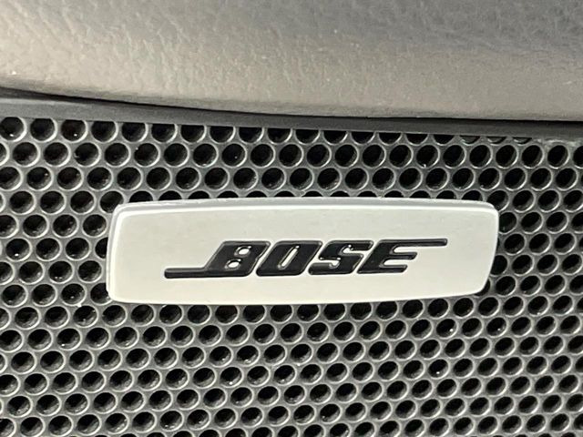 �yBOSE�T�E���h�V�X�e���z���[�J�[�I�v�V�����̍��i�ʃT�E���h�V�X�e���𓋍ځB��p�̃`���[�j���O���{���ꂽ�召�l�X�ȃX�s�[�J�[����ǎ��ȃT�E���h���t�ł��A�Տꊴ���ӂ�鉹����Ԃ����o���܂��B