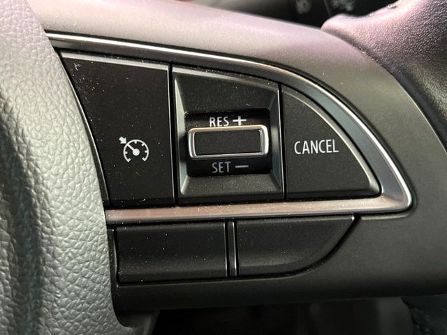 �y�N���[�Y�R���g���[���z�������H�����N���N���s�B�A�N�Z���𗣂��Ă���葬�x�ő��s���ł��A�������^�]���̕��S���y��!�����E�������ȒP�ȃX�C�b�`����Œ����ł��܂��B