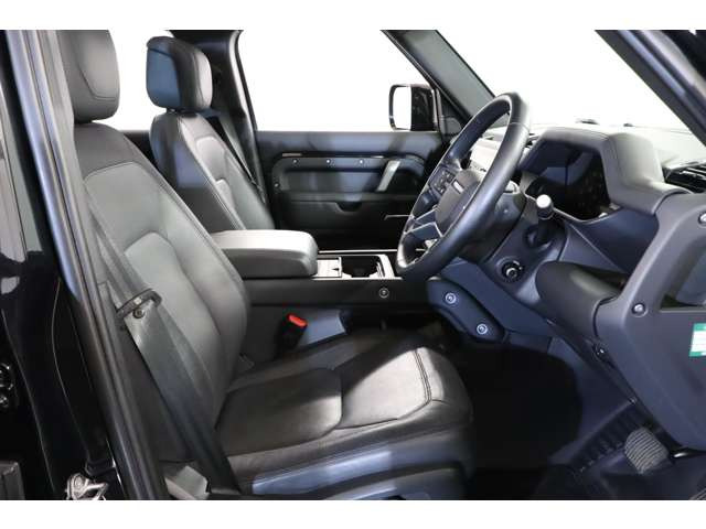 ���ԗ��̓I�v�V�����ɂă����f�B�A���T�E���h�V�X�e�����������Ă���܂��̂ŉ��K���D��ȃh���C�u�����y���݂��������܂��B