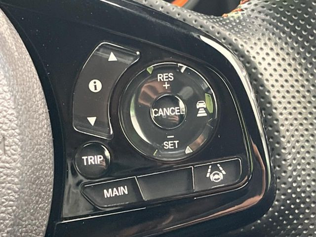 �y�A�_�v�e�B�u�N���[�Y�R���g���[���z�������H�ł̒��������s���y��!!�����ő��x��ۂN���[�Y�R���g���[�����A�Փˌy���V�X�e���ƘA�g���A�O���̎ԗ������m���ĎԊԂ�ۂ悤�ɑ��x���߂��Ă���܂�!!