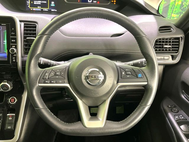 �y�����v�����X�e�A�����O�z�㎿�Ȋv���g�p���邱�ƂŁA��ɂ����������݂ƂĂ��^�]���₷���n���h���ł���