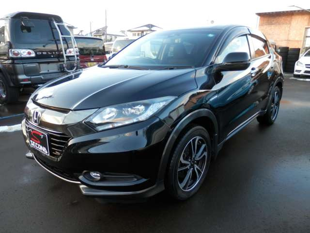 ヴェゼル1.5 ハイブリッド X ホンダセンシング 4WD