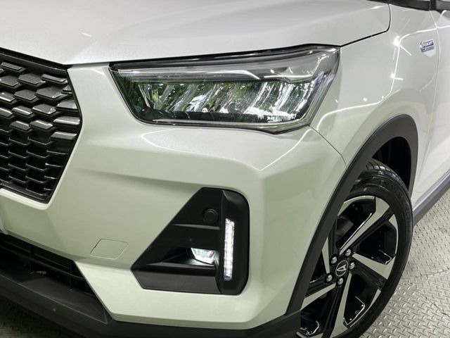 �yLED�w�b�h���C�g�z���V����ԑ��s�����ǍD�Ȏ��E���m�ۂ����S���ĉ^�]�ł��鍂�P�xLED�w�b�h���C�g�𑕔�!�_�����x�������A����d�͂��}�����Ă��܂��B