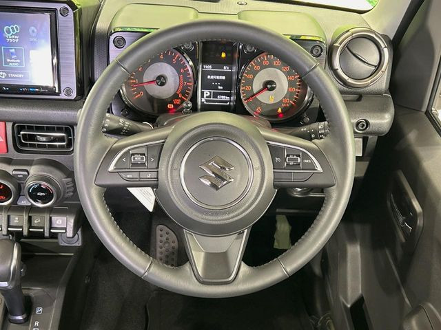 �y�X�e�A�����O�X�C�b�`�z�^�]���A�O������ڐ������炷���ƂȂ��A�I�[�f�B�I���̑��삪�\�ȕ֗��@�\!���S&���K�ȃh���C�u�����o���Ă���܂���