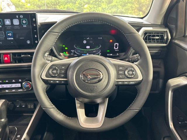 �y�����v�����X�e�A�����O�z�㎿�Ȋv���g�p���邱�ƂŁA��ɂ����������݂ƂĂ��^�]���₷���n���h���ł���