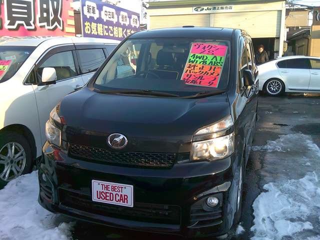 ヴォクシー2.0 ZS 4WD