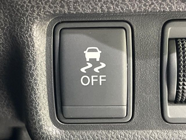 �y������h�~���u�z�ԗ��̉���������m����ƁA�����I�Ɏԗ��̐i�s������ۂ悤�Ɏԗ��𐧌䂵�܂��B�J�̓��ȂǊ���₷���H�ʏ󋵂ł����S�ȉ^�]���\�ł��B