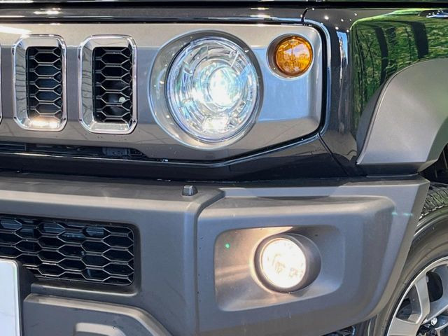 �yLED�w�b�h���C�g�z���V����ԑ��s�����ǍD�Ȏ��E���m�ۂ����S���ĉ^�]�ł��鍂�P�xLED�w�b�h���C�g�𑕔�!�_�����x�������A����d�͂��}�����Ă��܂��B