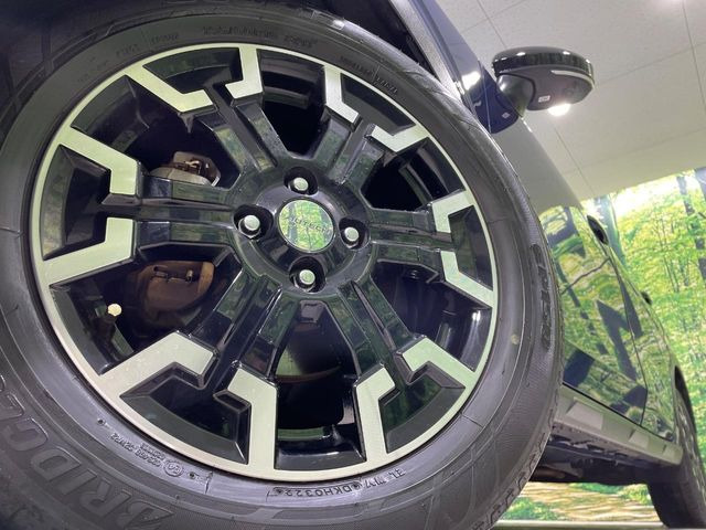 �y����16�C���`�A���~�z�C�[���z�O�ςɃ}�b�`���������A���~�z�C�[���𑕒����Ă���܂��B�e��ЊO�A���~�z�C�[����A�X�^�b�h���X�^�C�����戵�����Ă���܂��B���񂲑��k����������