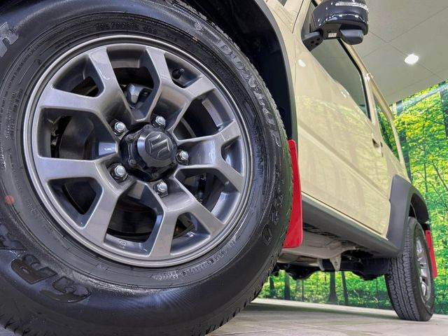 �y����15�C���`�A���~�z�C�[���z�O�ςɃ}�b�`���������A���~�z�C�[���𑕒����Ă���܂��B�e��ЊO�A���~�z�C�[����A�X�^�b�h���X�^�C�����戵�����Ă���܂��B���񂲑��k����������