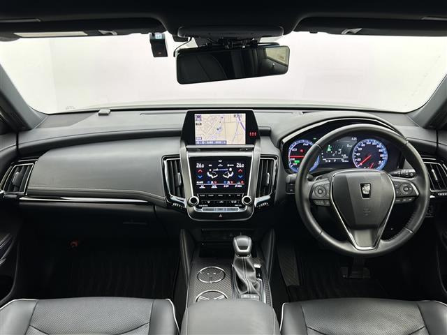 クラウンハイブリッド 2.5 RS アドバンス