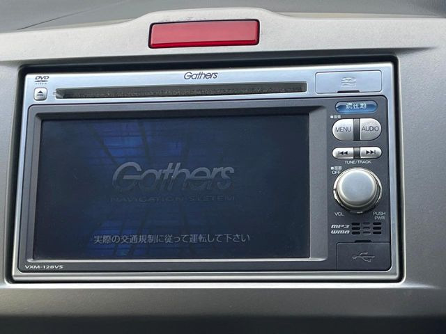 �y�����i�r�z�l�C�̏����i�r�𑕔����Ă���܂��B�i�r�̎g���₷���͂������A�I�[�f�B�I�@�\���[��!�L�����v�◷�s�͂������A�ʋ΂┃�����ȂǕ��i�̃h���C�u���y�����Ȃ�͂���