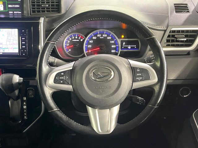 �y�N���[�Y�R���g���[���z�������H�����N���N���s�B�A�N�Z���𗣂��Ă���葬�x�ő��s���ł��A�������^�]���̕��S���y��!�����E�������ȒP�ȃX�C�b�`����Œ����ł��܂��B