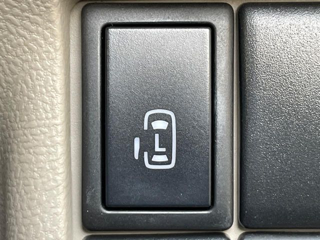 �y�p���[�X���C�h�h�A�z�X�}�[�g�L�[��^�]�Ȃ̃X�C�b�`�ŃX���C�h�h�A�̊J���\���d��������͂����ăh�A���J����K�v�������A���������q�l�ł��A�d���ו��������Ă��鎞�����N�ɊJ���߂ł��܂���