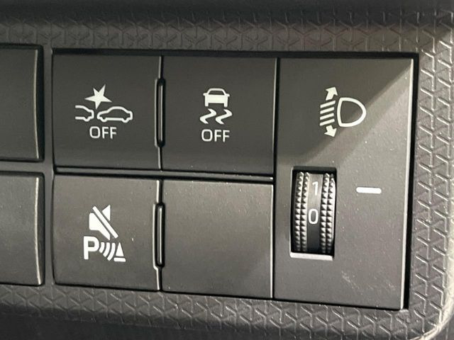 �y�X�}�[�g�A�V�X�g�z���s���ɑO���̎ԗ�����F�����A�Փ˂������Ȏ��͌x��ƃu���[�L�ŏՓˉ���Ɣ�Q�y�����A�V�X�g�B�����S�Ƀh���C�u�����y���݂��������܂��B