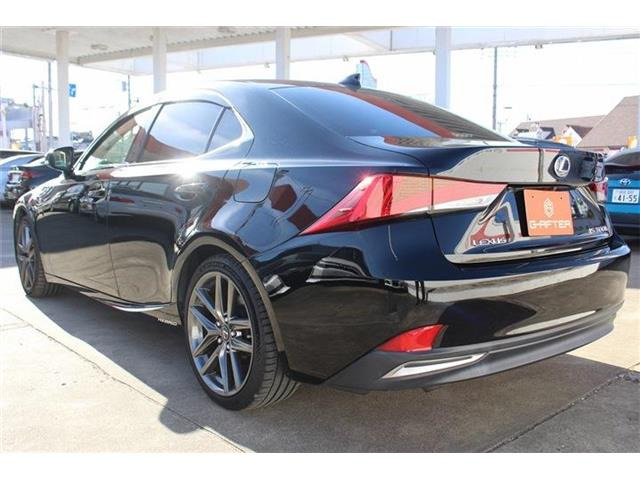 弊社はあいおいニッセイ同和損保代理店です。全営業社員が保険の募集人資格を取得しております。お気軽にご相談ください。