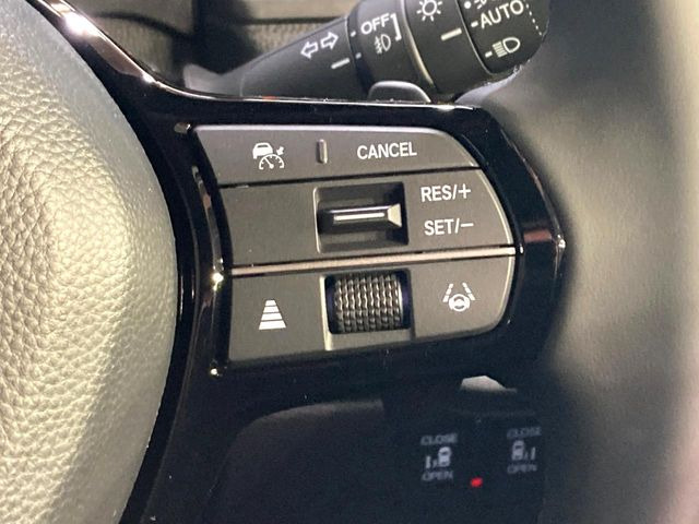 �y�A�_�v�e�B�u�N���[�Y�R���g���[���z�������H�ł̒��������s���y��!!�����ő��x��ۂN���[�Y�R���g���[�����A�Փˌy���V�X�e���ƘA�g���A�O���̎ԗ������m���ĎԊԂ�ۂ悤�ɑ��x���߂��Ă���܂�!!