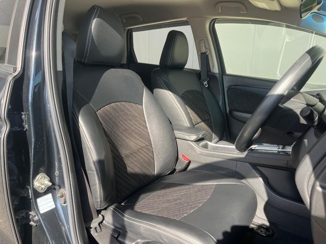 �^�]�ȃV�[�g���͎g�p�������Ȃ��A�ǍD�ȏ�ԂƂȂ��Ă��܂��B�O�I�[�i�[�l�����J�Ɏg���Ă������Ƃ��悭�킩��܂��ˁB