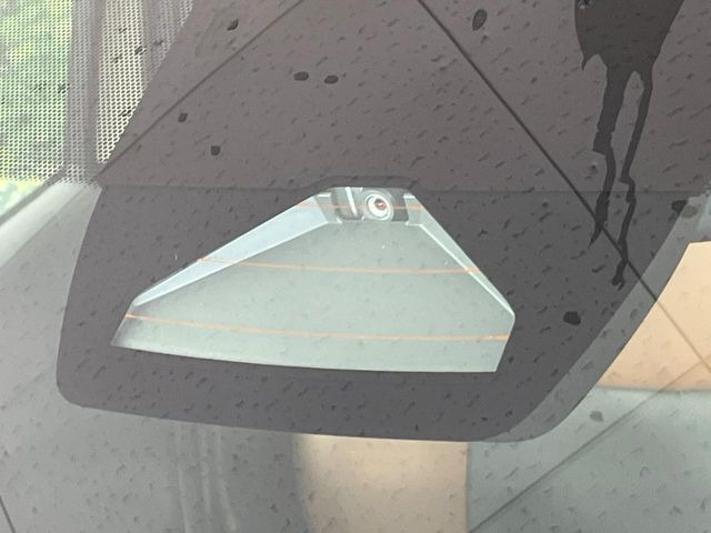 �y�g���^�Z�[�t�e�B�Z���X�z���s���ɑO���̎ԗ�����F�����A�Փ˂������Ȏ��͌x��ƃu���[�L�ŏՓˉ���Ɣ�Q�y�����A�V�X�g�B�����S�Ƀh���C�u�����y���݂��������܂��B