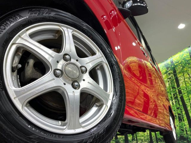�y14�C���`�A���~�z�C�[���z�O�ςɃ}�b�`�����A���~�z�C�[���𑕒����Ă���܂��B�e��A���~�z�C�[����A�X�^�b�h���X�^�C�����戵�����Ă���܂��B���񂲑��k����������
