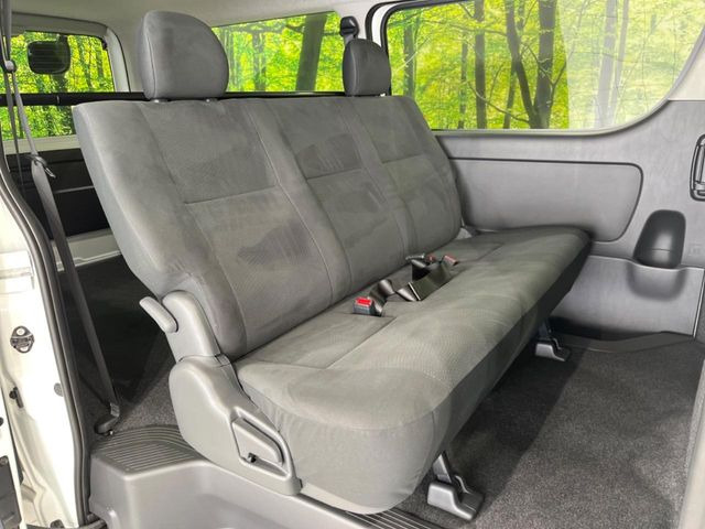 ���i���ȃI���W�i���t���A�}�b�g���I�v�V�����ɂĂ��p�ӂ��Ă���܂��B���D���ȃf�U�C����J���[�����Ԃɍ��킹�đI��ł����������Ƃ��ł��܂���