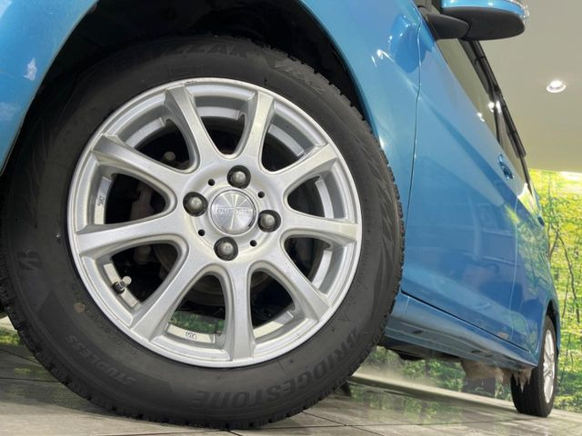 �y14�C���`�A���~�z�C�[���z�O�ςɃ}�b�`�����A���~�z�C�[���𑕒����Ă���܂��B�e��A���~�z�C�[����A�X�^�b�h���X�^�C�����戵�����Ă���܂��B���񂲑��k����������