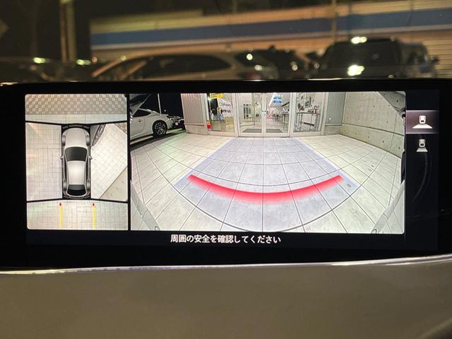 �y360&deg;�r���[���j�^�[�z��p�̃J�����ɂ��A�ォ�猩���낵���悤�Ȏ��_��360�x�N���}�̎��͂��m�F���邱�Ƃ��ł��܂������p�������m�F���₷���A�����ꏊ�ł̐؂�Ԃ��⒓�Ԃ��X���[�Y�ɍs���܂��B