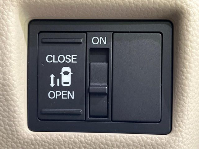 �y�p���[�X���C�h�h�A�z�X�}�[�g�L�[��^�]�Ȃ̃X�C�b�`�ŃX���C�h�h�A�̊J���\���d��������͂����ăh�A���J����K�v�������A���������q�l�ł��A�d���ו��������Ă��鎞�����N�ɊJ���߂ł��܂���