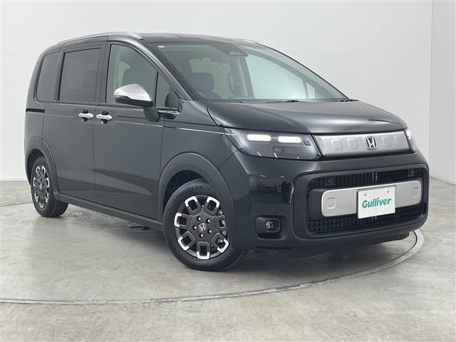 フリード1.5 e:HEV クロスター