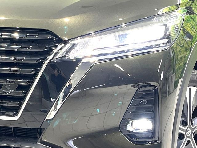 �yLED�w�b�h���C�g�z���V����ԑ��s�����ǍD�Ȏ��E���m�ۂ����S���ĉ^�]�ł��鍂�P�xLED�w�b�h���C�g�𑕔�!�_�����x�������A����d�͂��}�����Ă��܂��B