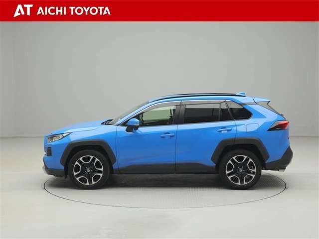 RAV42.0 アドベンチャー 4WD