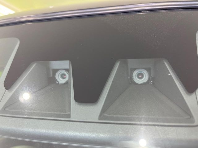 �y�X�}�[�g�A�V�X�g�z���s���ɑO���̎ԗ�����F�����A�Փ˂������Ȏ��͌x��ƃu���[�L�ŏՓˉ���Ɣ�Q�y�����A�V�X�g�B�����S�Ƀh���C�u�����y���݂��������܂��B