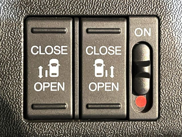 �y�����p���[�X���C�h�h�A�z�X�}�[�g�L�[��^�]�Ȃ̃X�C�b�`�Ō�ȗ����X���C�h�h�A�̊J���\���d��������͂����ăh�A���J����K�v�������A�����Ȃ��q�l�ł��ȒP�ɊJ���߂ł����K�ł���