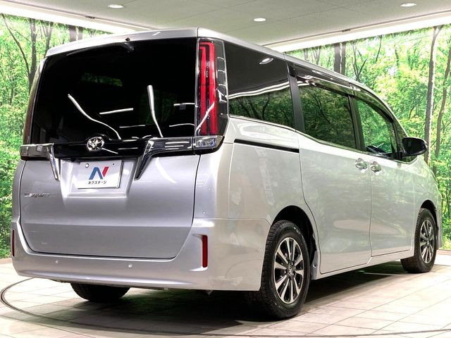 ☆全国のネクステージからお取り寄せが可能※!遠方の店舗に展示してあるクルマが気になる場合も、最寄りの店舗でご覧いただくことが可能です!是非私たちに要望をお聞かせください!※別途費用