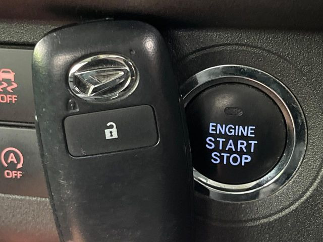 �y�L�[�t���[�V�X�e���z�J�o����|�P�b�g�ɓ��ꂽ�܂܂ł��h�A�̎{���E�������\�ȃX�}�[�g�L�[�𑕔��B�G���W���̃I���E�I�t�����J�M�����o���K�v����������Ƃ��Ă��֗��ł���