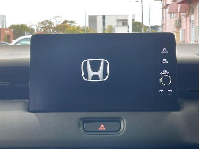 �y���[�J�[�����i�r�z�C���e���A�ɗn�����ރX�^�C���b�V���ȁu��p�݌v�v���[�J�[�i�r�𑕔��􎋔F���⑀�쐫�ȂǊ�{���\�ɂ��D��A���㎿�ȃJ�[���C�t�����y���݂��������܂��B