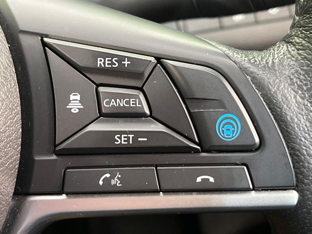 �y�v���p�C���b�g�z�������H�ł̒��������s���y��!!�a�؎��Ə��񑖍s�̃V�[���ŁA�A�N�Z���E�u���[�L�E�X�e�A�����O�������Ő��䂵�A�������^�]�̕��S���y�����Ă���܂���