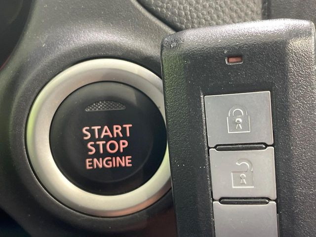 �y�I�y���[�V�����L�[�z�J�o����|�P�b�g�ɓ��ꂽ�܂܂ł��h�A�̎{���E�������\�ȃX�}�[�g�L�[�𑕔��B�G���W���̃I���E�I�t�����J�M�����o���K�v����������Ƃ��Ă��֗��ł���