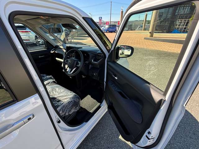 ���W����ɂ͍��i���̒��ÎԂ�V�Ԃ��������ł����W���䐔100��̑�^�W����֐��񂲗��X����������