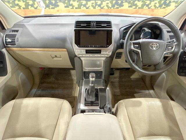 グループ総在庫数約30,000台!!全国の系列店からメーカー・車種問わずご紹介出来るので、あなたにピッタリのお車が見つかるはずです♪まずはお問い合わせ下さい☆