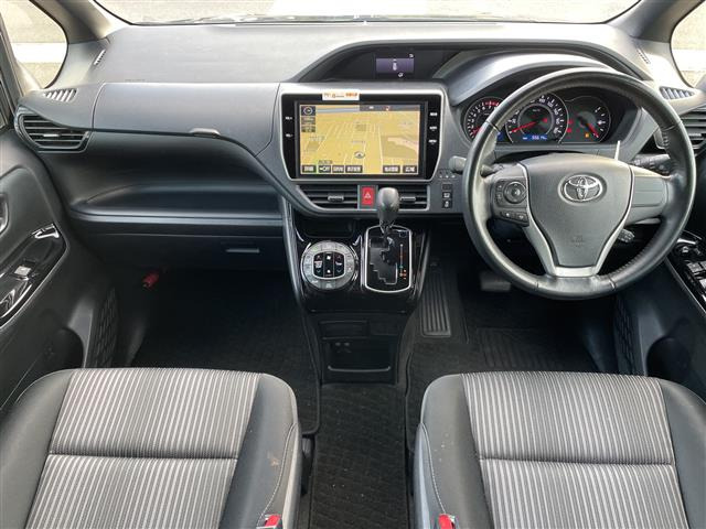 ヴォクシー2.0 ZS