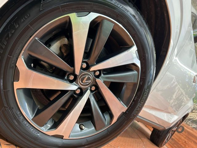 �y����18�C���`�A���~�z�C�[���z�O�ςɃ}�b�`���������A���~�z�C�[���𑕒����Ă���܂��B�e��ЊO�A���~�z�C�[����A�X�^�b�h���X�^�C�����戵�����Ă���܂��B���񂲑��k����������