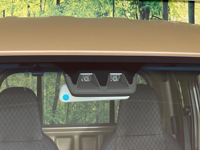 �y�X�}�[�g�A�V�X�g�z���s���ɑO���̎ԗ�����F�����A�Փ˂������Ȏ��͌x��ƃu���[�L�ŏՓˉ���Ɣ�Q�y�����A�V�X�g�B�����S�Ƀh���C�u�����y���݂��������܂��B